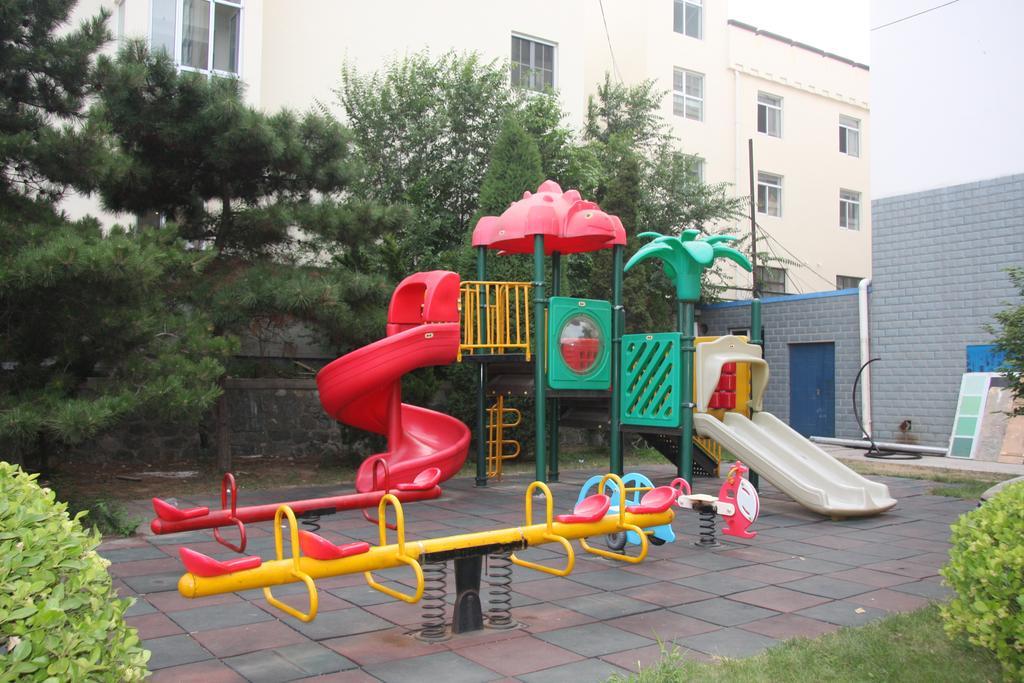 Holiday Inn Sea View Qinhuangdao Exterior photo